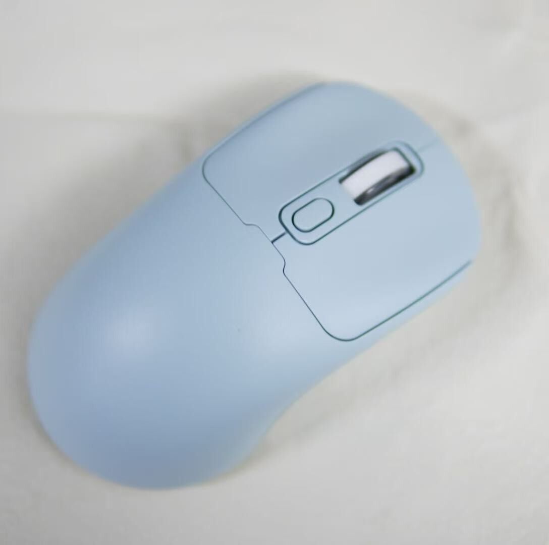 工厂直销无线鼠标充电款静音蓝牙双模办公平板笔记本电脑配件礼品