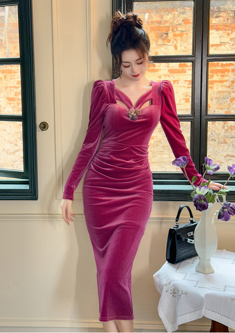 Đầm nhung ôm body cổ vuông khoét lỗ dáng dài nữ — Hoa violet