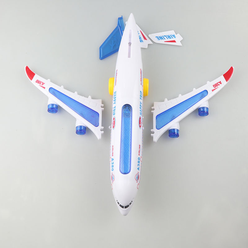 新品380电动发光音乐飞机闪光万向车子儿童玩具男生礼物货源