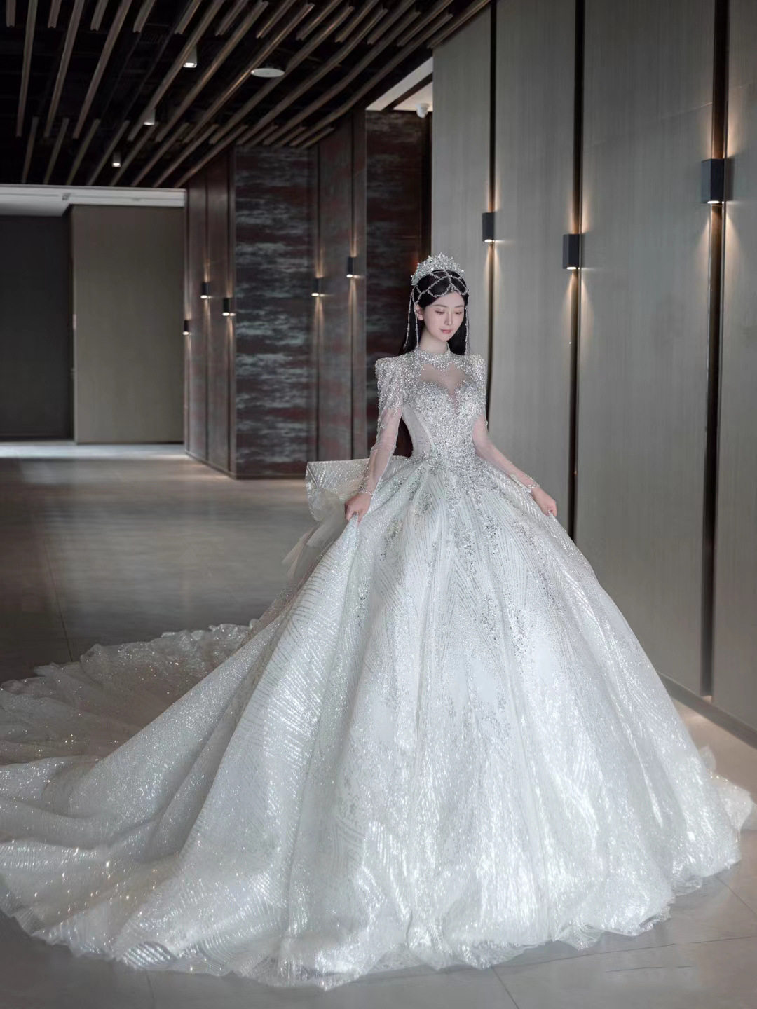 Wedding dress retro palace style starry sky princess dress with simple and slim sleeves