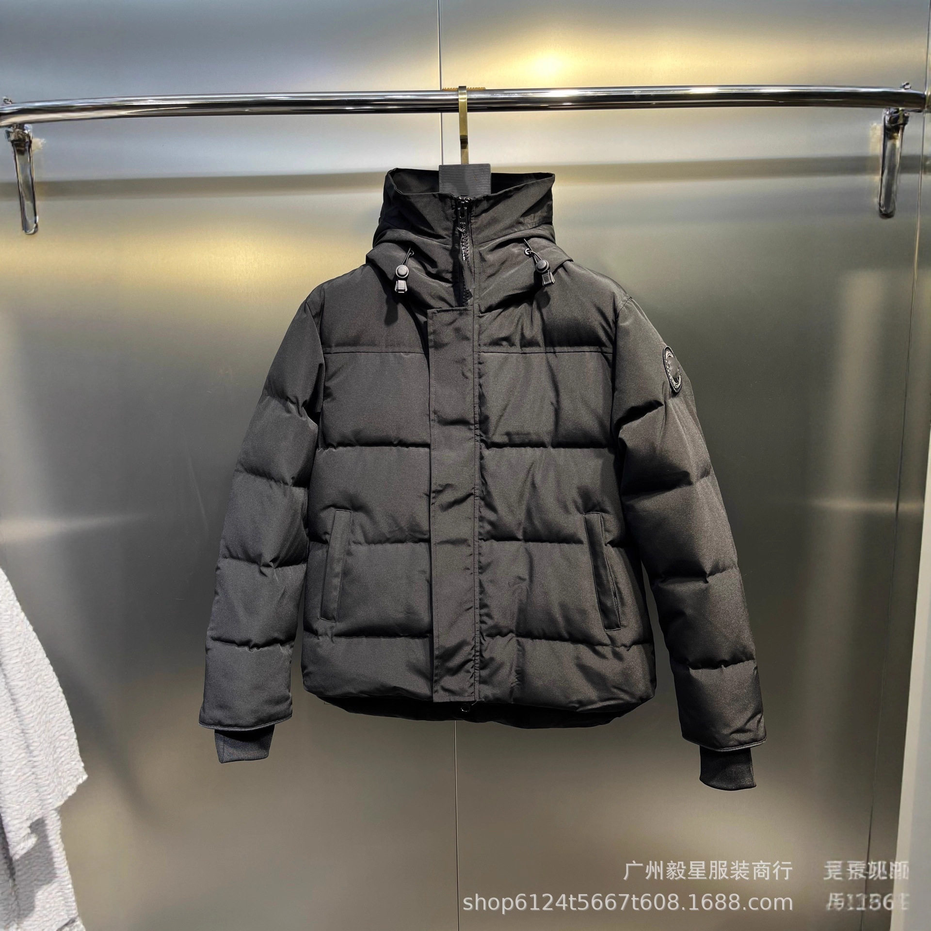 25 Autumn and Winter Models of Big Goose 12 Stand-Up Collar Hooded down Jackets, Outdoor Warm Jackets for Men and Women