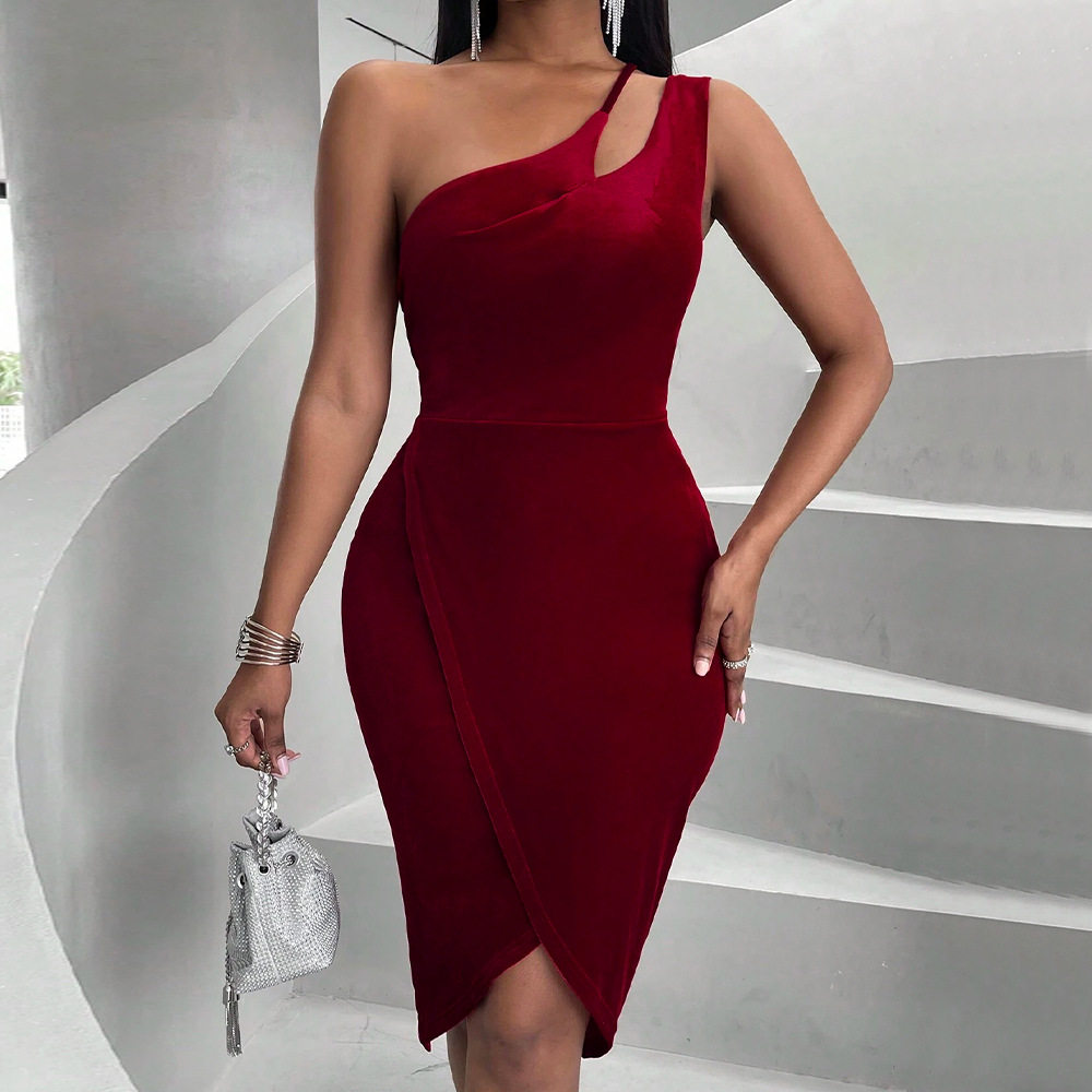 Velvet Bodycon Dress Slim Fit One Shoulder Sexy Design Evening Wear Party Dress Wholesale Available