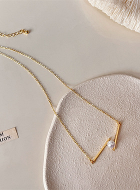 珍珠项链女小众设计感个性气质简约百搭秋冬锁骨链级感新款A165