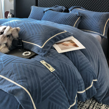 Mercury Home Textiles Class a Maternal and Infant Grade Milk Velvet Bed Four-Piece Velvet Winter Bedding Coral Fleece-Lined Quilt Cover Bed Sheets 4