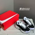 Black and white 9102