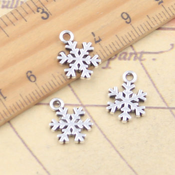 Ancient Silver Snowflake DIY Jewelry Accessories Pendant Charm Necklace Bracelet Pendant