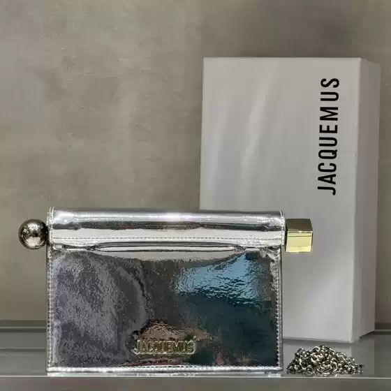 24 New Jacquemus High-End Pochette Rond Sculpture Bag Goatskin One-Shoulder Foldableing Hand-Held Evening Bag