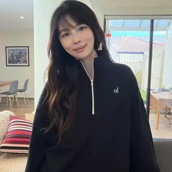 A1 New Model 2026 Spring Kendall Jenner and Jisoo Pullover Unisex Half-Zip Sweatshirt Live Broadcast in Stock