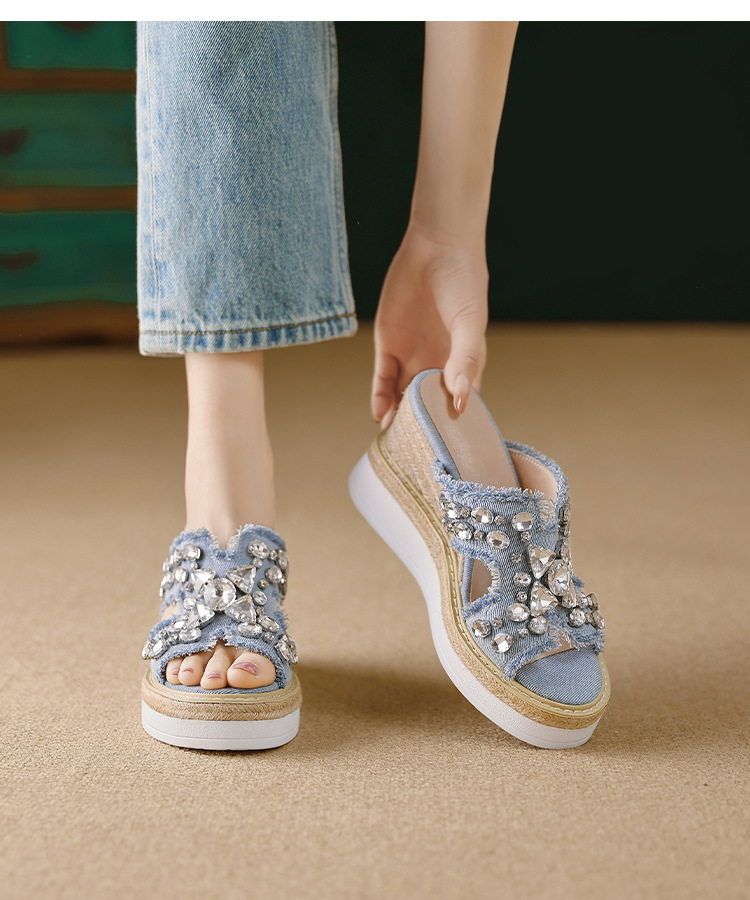 Dép sandal nữ quai ngang gót xuồng 8.5cm đế dày đính đá — Xanh denim