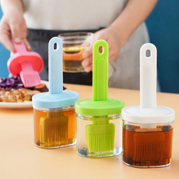 One-piece oil brush with bottle household kitchen pancake brush honey brush oil brush bottle seasoning bottle high temperature resistant barbecue brush oil