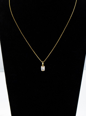 法式时尚吊坠方形锆石项链铜镀18K金优雅气质百搭优雅小众级感