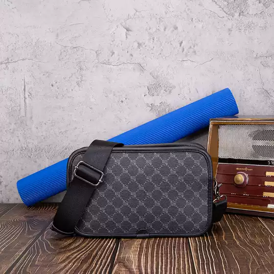 Plaid fashion shoulder bag street fashion small shoulder bag Korean style men's messenger bag casual commuter small square bag men's bag