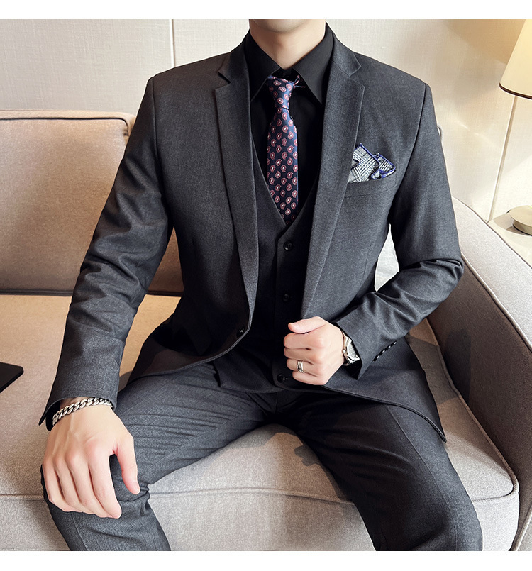 Bộ com-lê nam ba mảnh dáng ôm, áo vest một hàng khuy phong cách công sở — Màu xám (áo một nút + áo vest + quần), Màu xanh (áo một nút + áo vest + quần), Màu đen (áo một nút + áo vest + quần), Màu xanh navy (áo một nút + vest + quần)