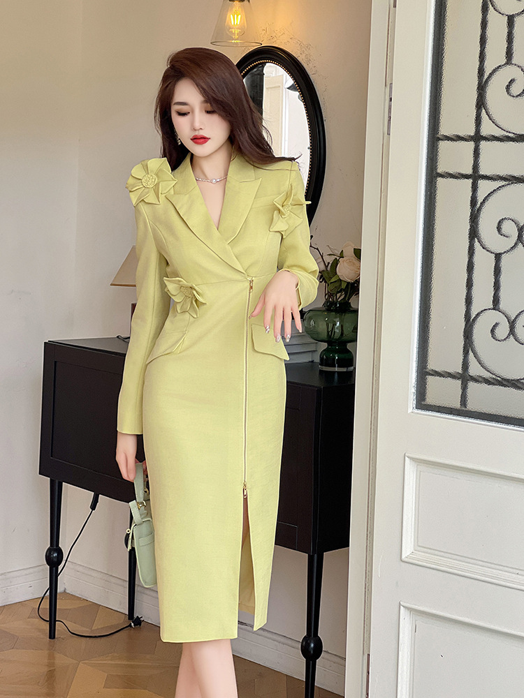 Đầm dạ hội nữ dài tay thiết kế hoa nổi 3D khóa kéo xẻ tà — Màu vàng sáng