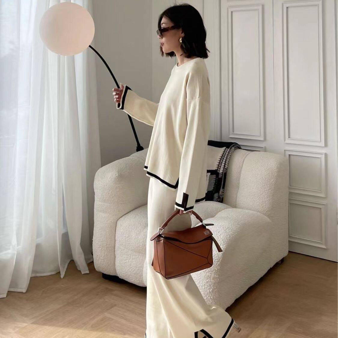2023 New Fashion suit elegant contrast color split long sleeve sweater high waist slimming wide leg trousers two-piece set
