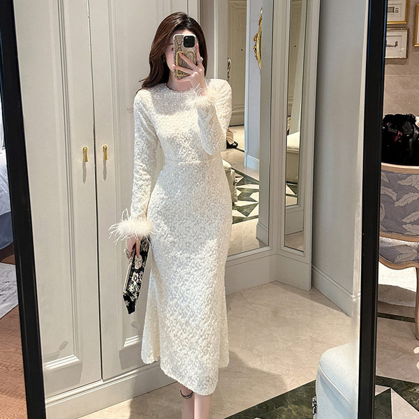 Váy Đầm Dạ Hội Nữ Tay Dài Cổ Tròn Đuôi Cá Dáng Ôm Chất Liệu Ren Màu Trắng
