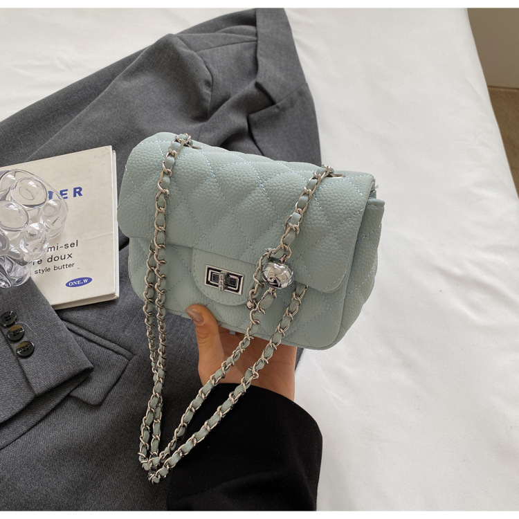 Korean Style New Fashion Chanel Style Diamond Embroidery Line Small Square Bag Women's Underarm Bag High-grade Chain Crossbody Bag 24 O1CN014Lr8JP1HDBIciwzKr !!2214631120723 0 cib