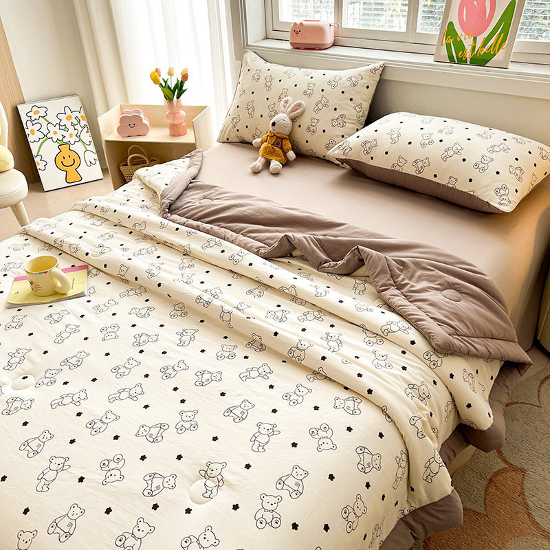 Summer quilt 100 Xinjiang cotton quilt core 200x 230 air conditioning quilt spring and autumn quilt dormitory single students can be machine washed