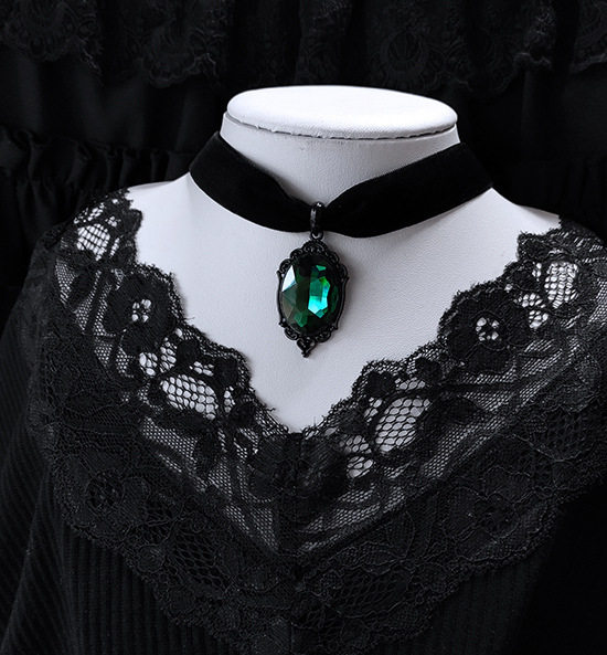 Amazon Cross Border Gothic Mirror Green Crystal Pendant Necklace Fashion New Velvet Collar Necklace