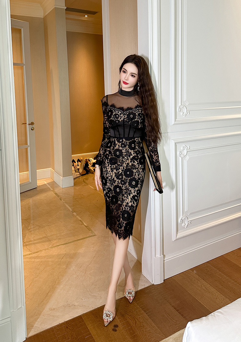 Đầm ren dài tay cổ tròn ôm dáng dự tiệc — Màu đen