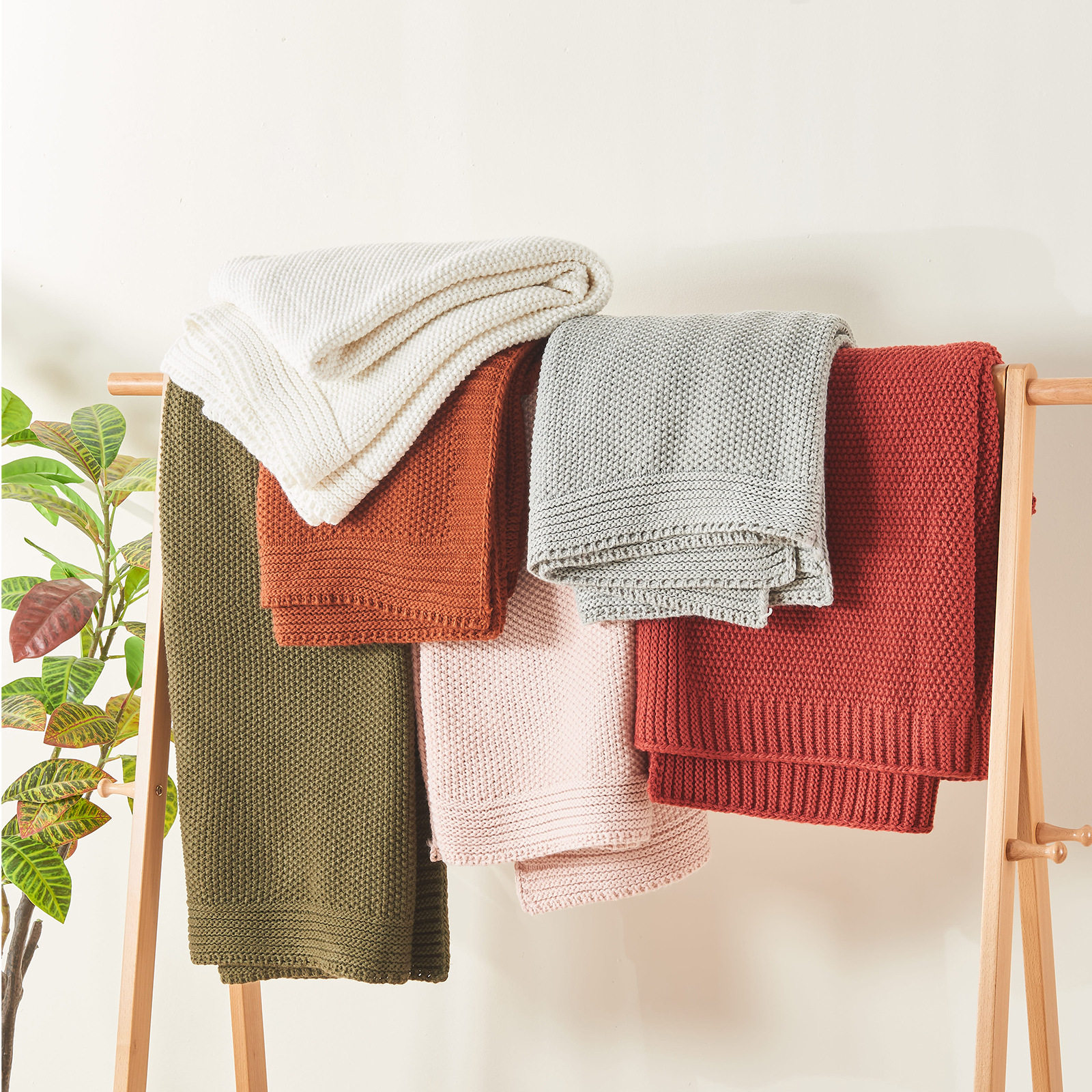 Cross-Border Supply of Pure Color Skin-Friendly Acrylic Knitted Blanket Sofa Office Nap Air-Conditioning Blanket Warm Cover Blanket