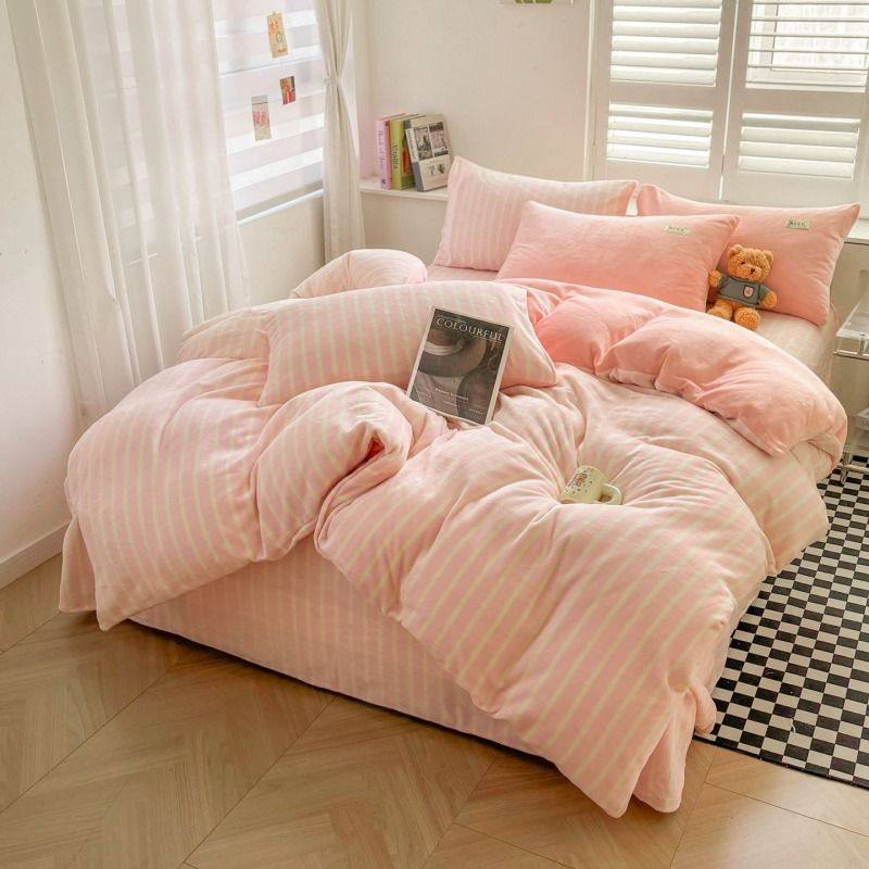 Autumn and Winter High Weight Thickeneded Milk Velvet Four-Piece Set Fleece-Lined Coral Velvet Flannel Quilt Cover Student Dormitory Three-Piece Set