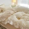 Class A French princess style milk velvet four-piece set carved lace winter thickened warm bedding antistatic