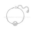 White gold round swan bracelet
