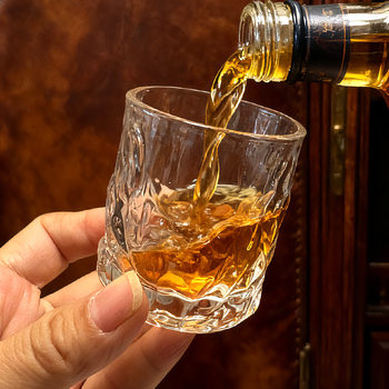 Sake Glass Creative Japanese Hammered Wine Glass Whiskey Glass Home Drinking Glacier Crystal Glass Cup