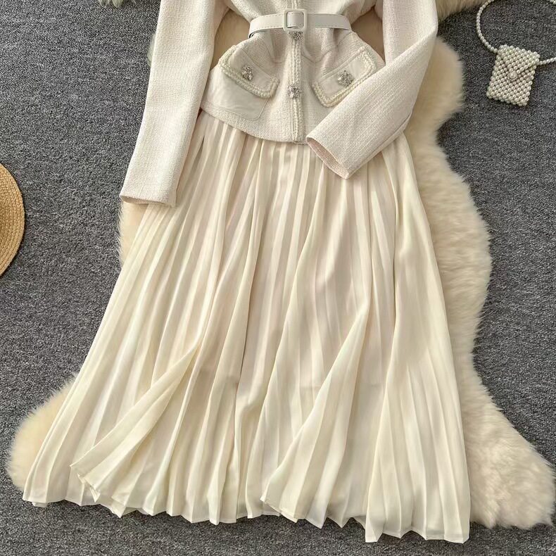 Elegant Womens Winter Dress High End Aesthetic Square Neck Waist Defining Slim Fit Unique Design Perfect for