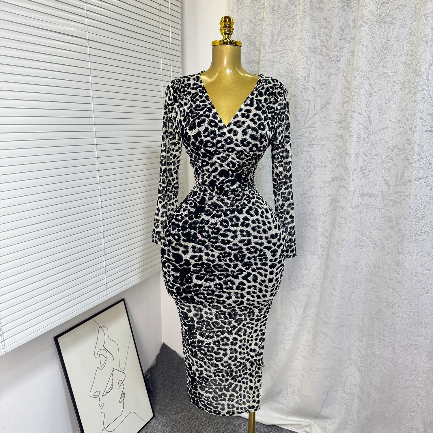 Elegant Leopard Print Bodycon Maxi Dress Cross V Neck Rhinestone Detail High Slit Perfect for Parties and Events