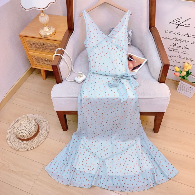 Đầm dây vai chấm bi phong cách Pháp thắt eo tôn dáng dài — 【Màu cam hồng】, 【Xanh nước biển】