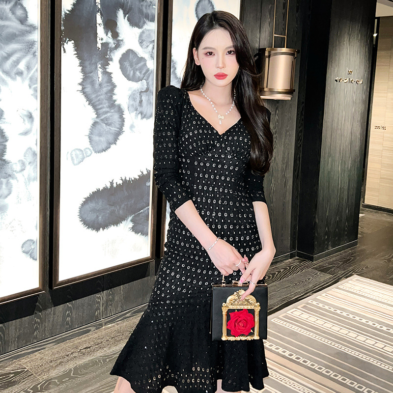 (Mới) Mã B7230 Giá 1200K: Váy Đầm Liền Thân Dáng Dài Nữ Chdc Dáng Ôm Body Gợi Cảm Sexy Hàng Mùa Xuân Thu Đông Kiểu Đuôi Cá Thời Trang Nữ Chất Liệu Ren G04 Sản Phẩm Mới, (Miễn Phí Vận Chuyển Toàn Quốc).