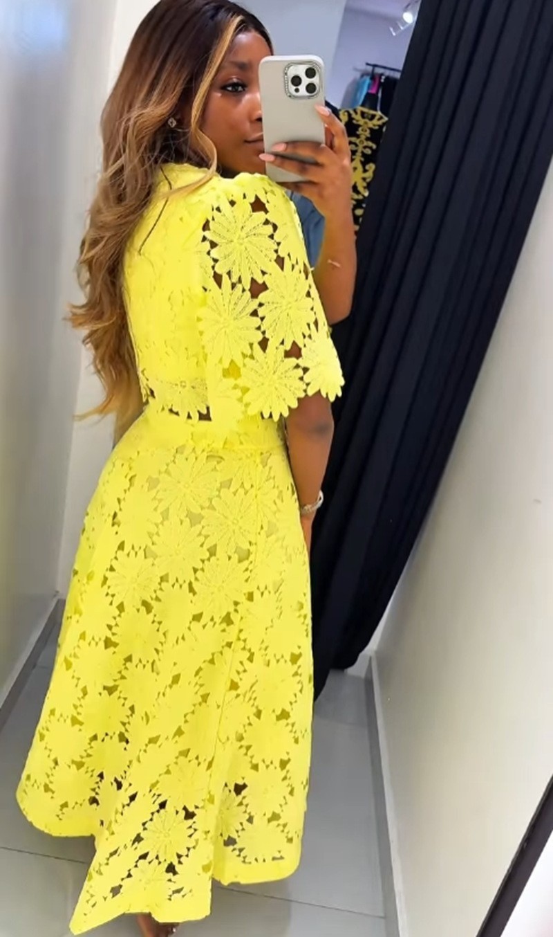 French Design Hollow Out Top and Casual Set Womens Two Piece Outfit Stylish and Comfortable for Everyday Wear