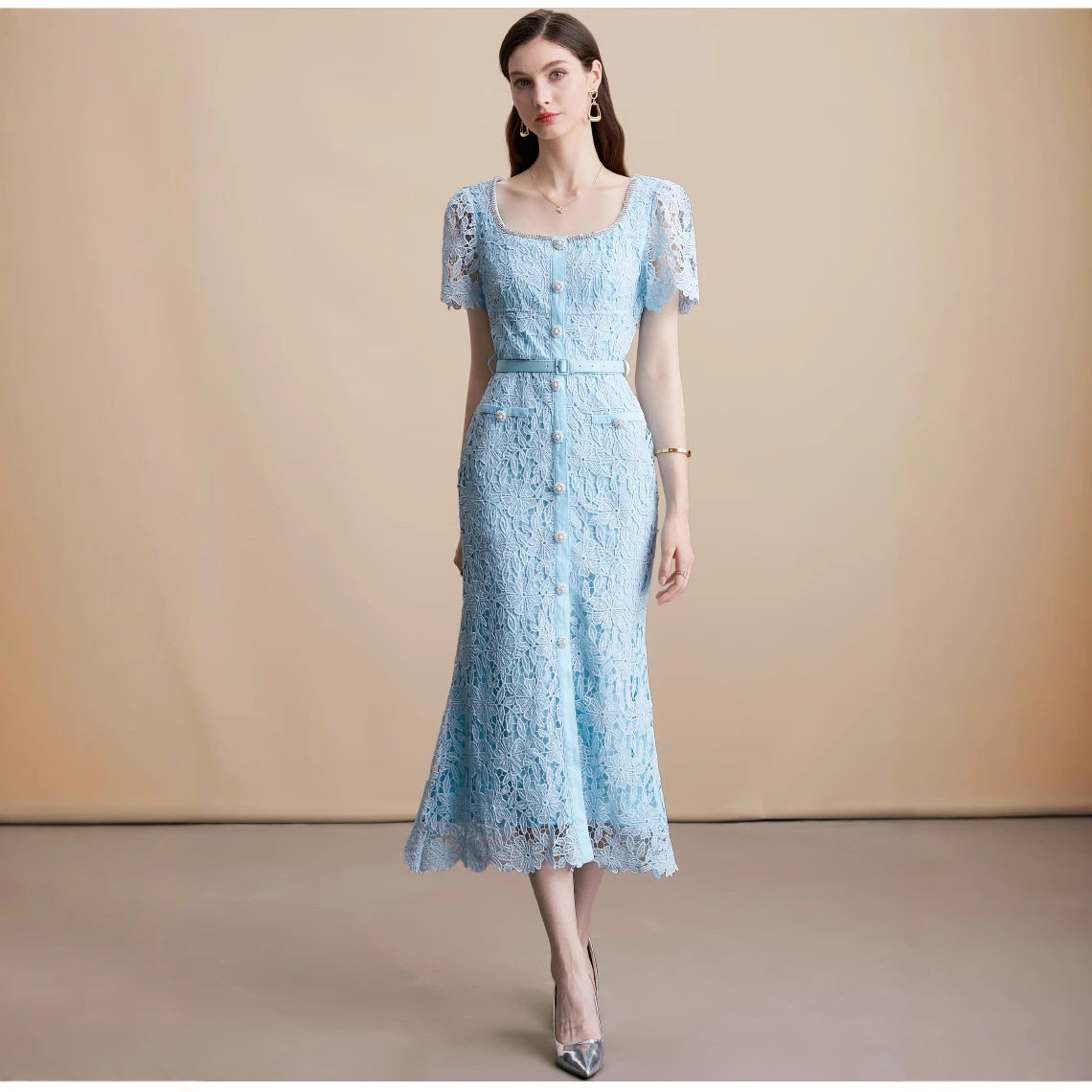 French Chic Lace Dress Short Sleeve Square Neck Rhinestone Embellished Slim Fit Summer Evening Wear Wholesale
