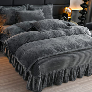 Wedding Red Carved Milk Velvet Bed Cover Four-Piece Set Quilted Thickeneded Carved Velvet Quilt Cover Anti-Static Bedding