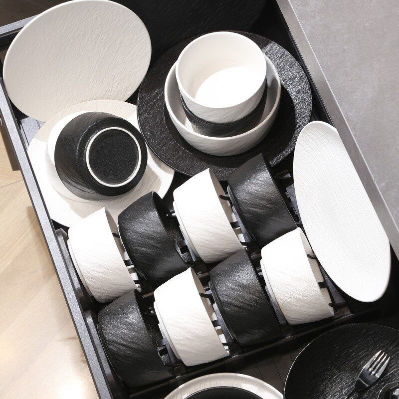 Dish Set for Home Use, Light Luxury with a High-End Feel, Stylish Bowls, Plates, Chopsticks, and Ceramic Tableware, 2025 New Model for Housewarming and Wedding