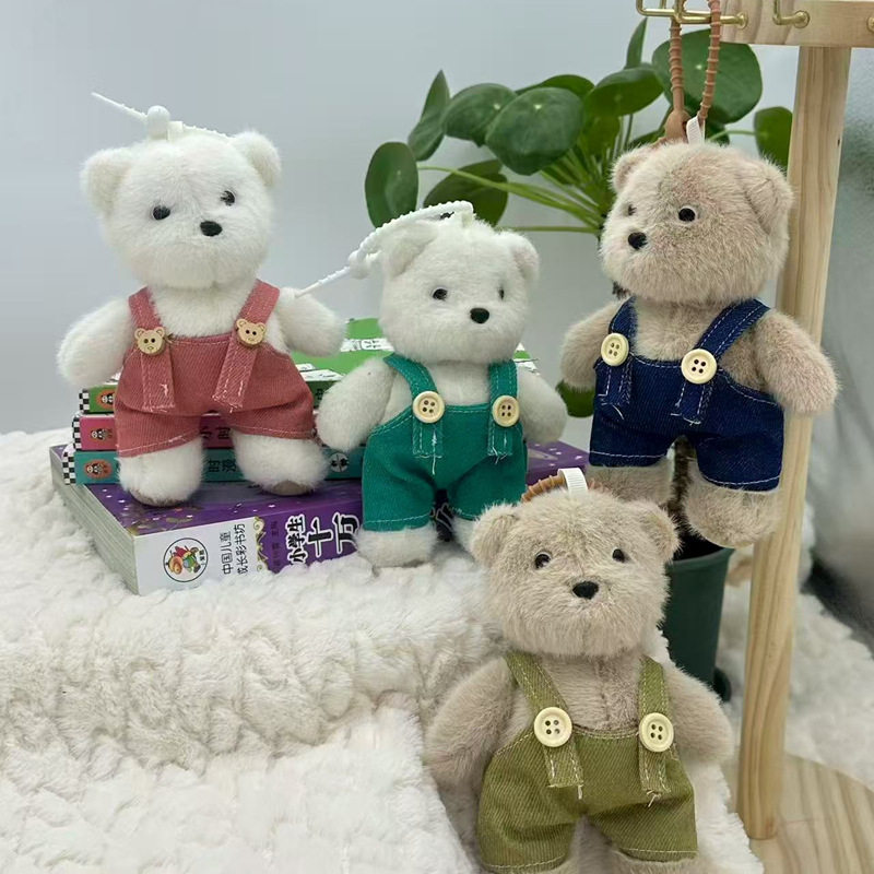 オーバーオールクマ