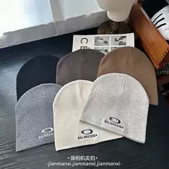 Trendy Letter Embroidery Beanie Slouchy Knit Hat for Women Autumn Winter Pullover Hat Face-Slimming Beanie Knit Hat for Men