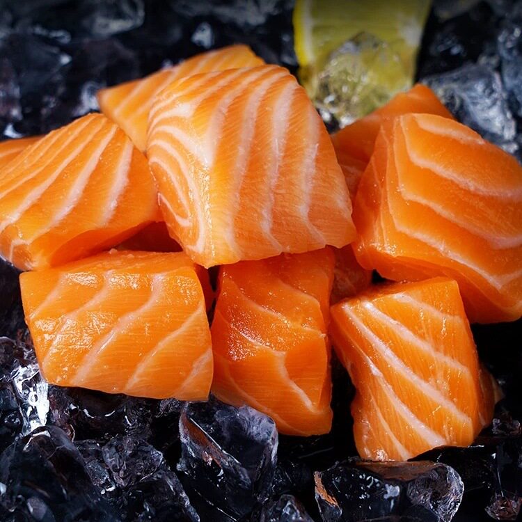 Norwegian Salmon Cubes, Chilled Salmon Middle Section, Salmon Sashimi, Atlantic Salmon, Japanese Cuisine Commercial