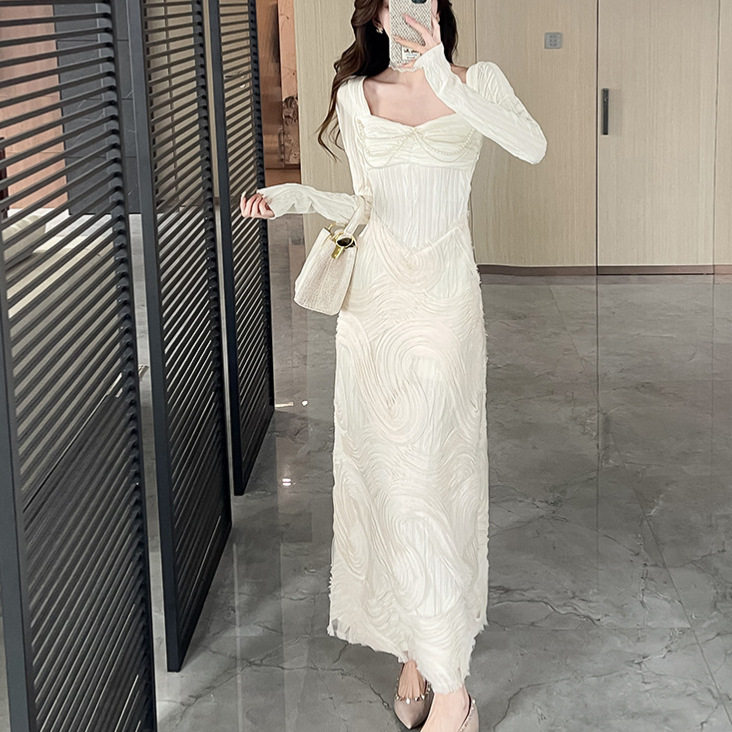 French Romantic White Textured Knit Dress Square Neck Long Sleeve Waist Cinching Elegant Evening Wear for Fall and