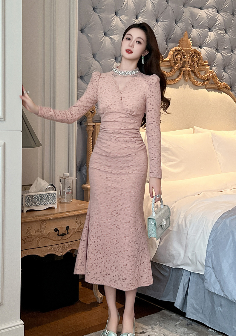 Đầm ren nữ cổ chữ V dài tay ôm body thắt eo phong cách thanh lịch — Màu hồng