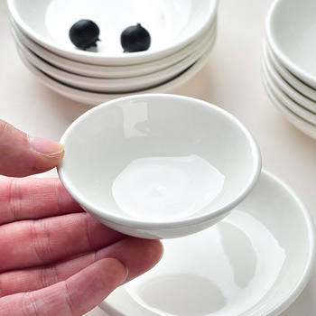 Clearance Flavor Dish Sauce Dish Pure White Ceramic Commercial Household Round Simple White Seasoning Dish Round Non-Slip