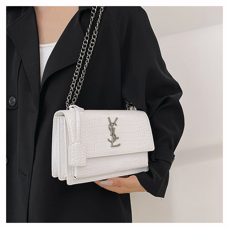 O1CN014jPapb1a0nN4Rh8tu !!2218817593268 0 cib