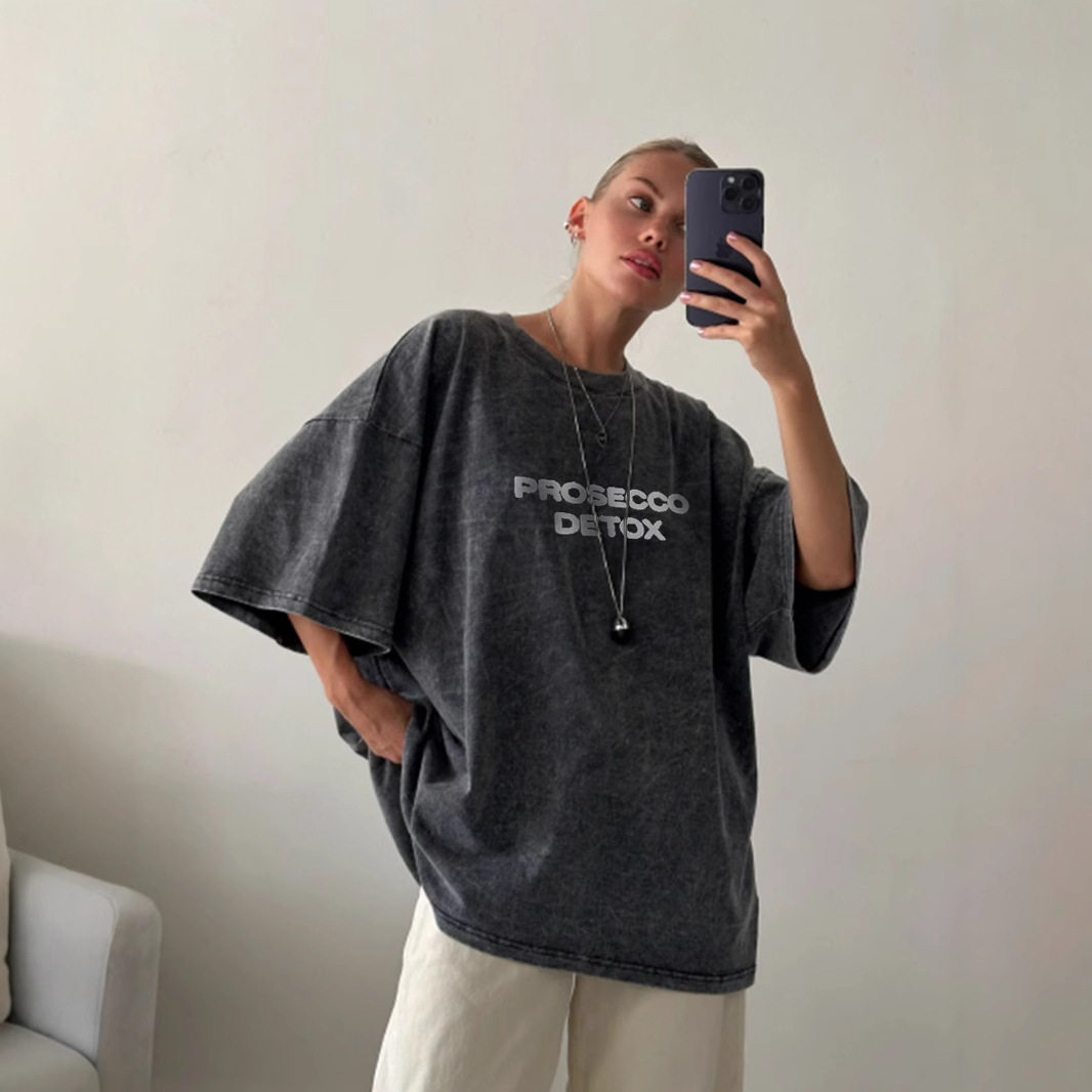 Loose Fit Graphic Print T Shirt for Women Summer Style Vintage Wash Design Casual Wear Wholesale Available