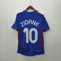06 France home 10 stars.png