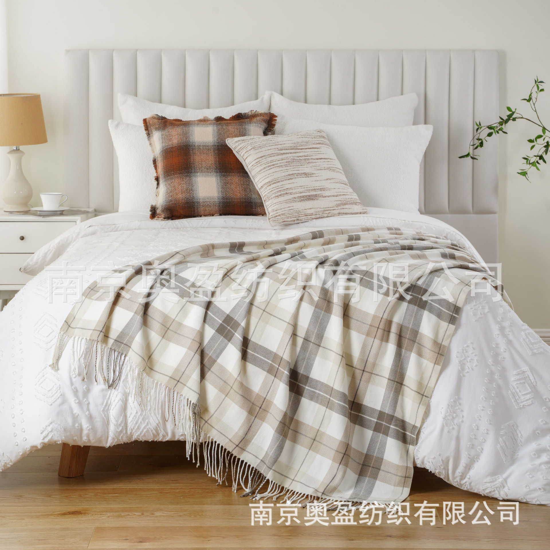 Sofa Blanket Imitation Cashmere Plaid Throw Blanket Tassel Blanket Leisure Blanket Gray and White Plaid Blanket Blanket