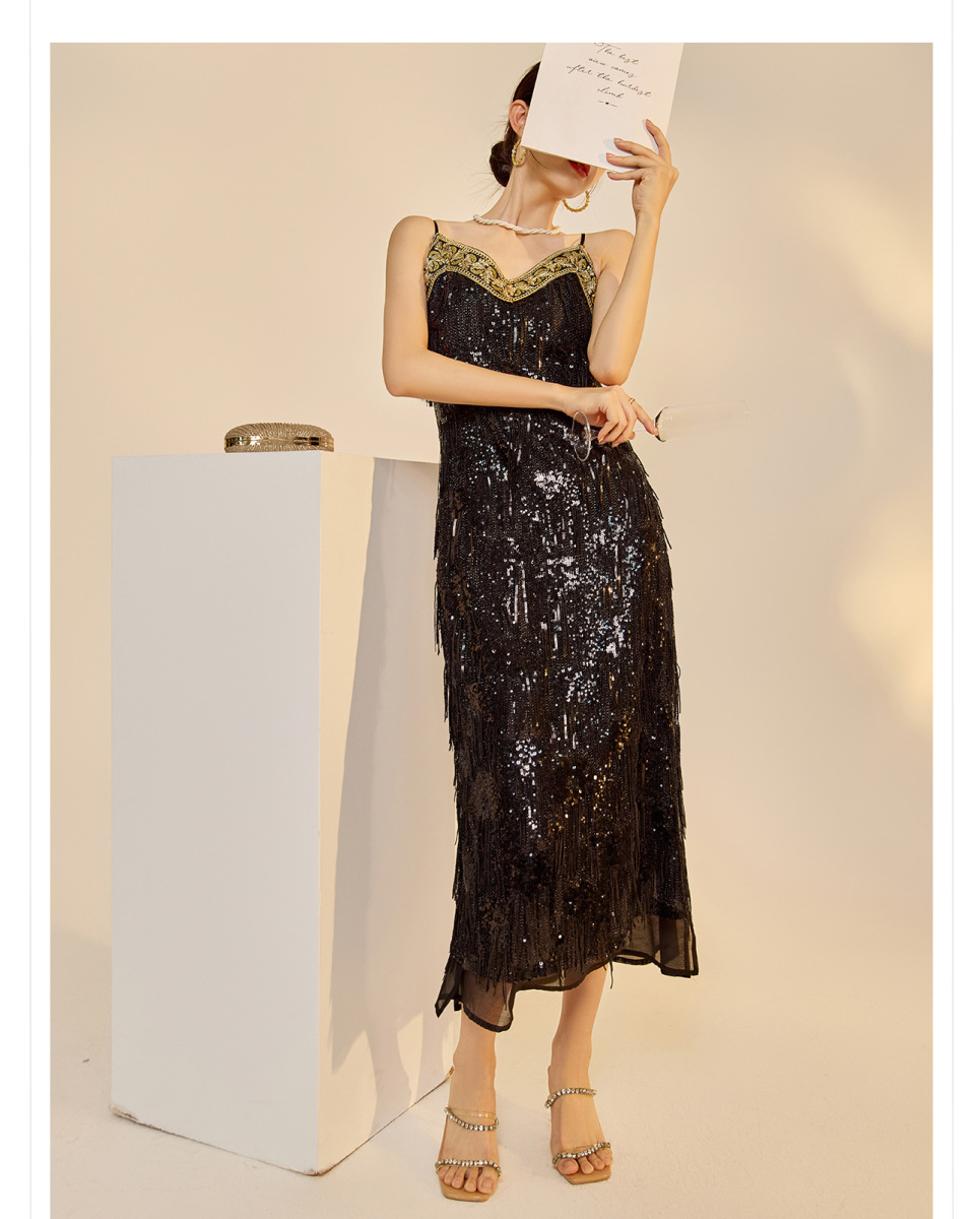 Đầm dây hai quai dài thêu hoa đính cườm tua rua phối lưới — Đen đá obsidian, Hạt hạnh nhân