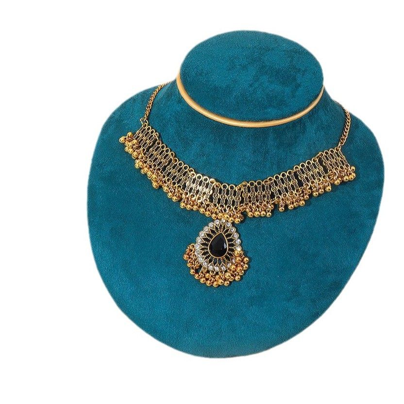 Indian gem pearl pendant tassel three-piece set fashion vintage clavicle necklace earrings hollow water drop suit women