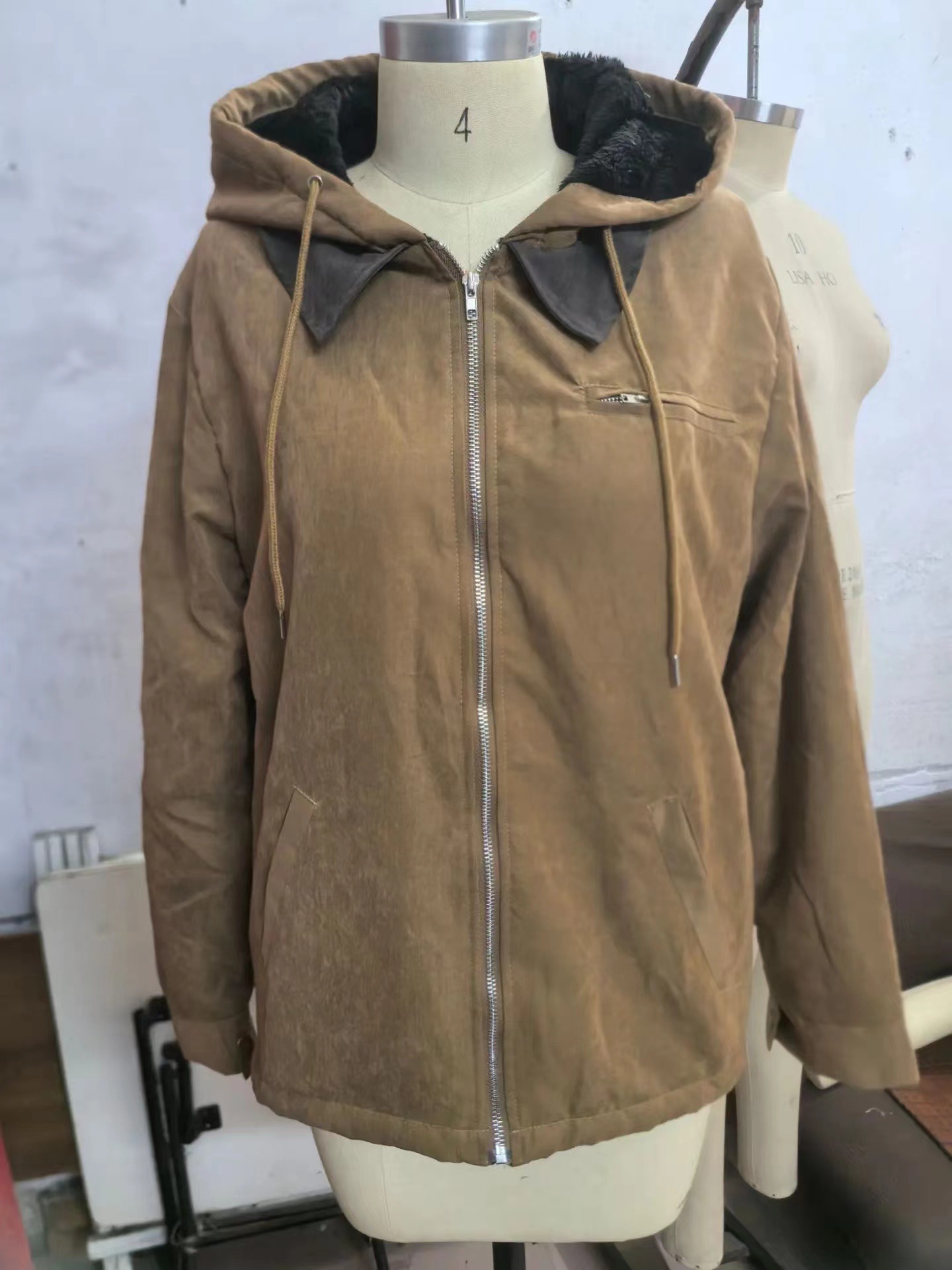 O1CN014zlG6r1UtrGN4MAdo !!2211016172576 0 Cib